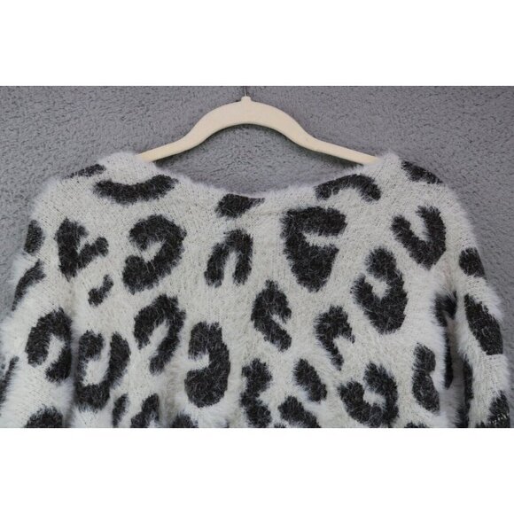 POL Soft 3/4 Sleeve Thick Eyelash Knit Sweater-Size Medium-Fluffy-Oversized - Picture 8 of 8